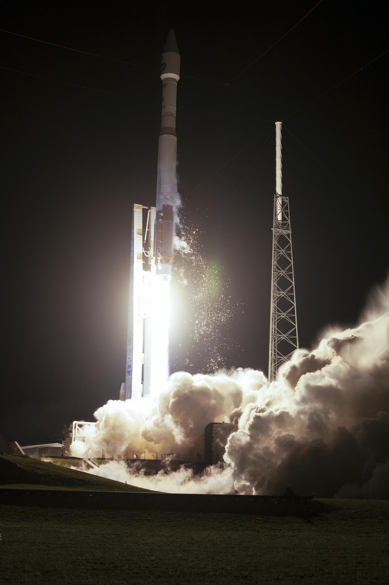 米宇宙軍、SpaceXに41.6億ドルで空中脅威追跡衛星網を発注