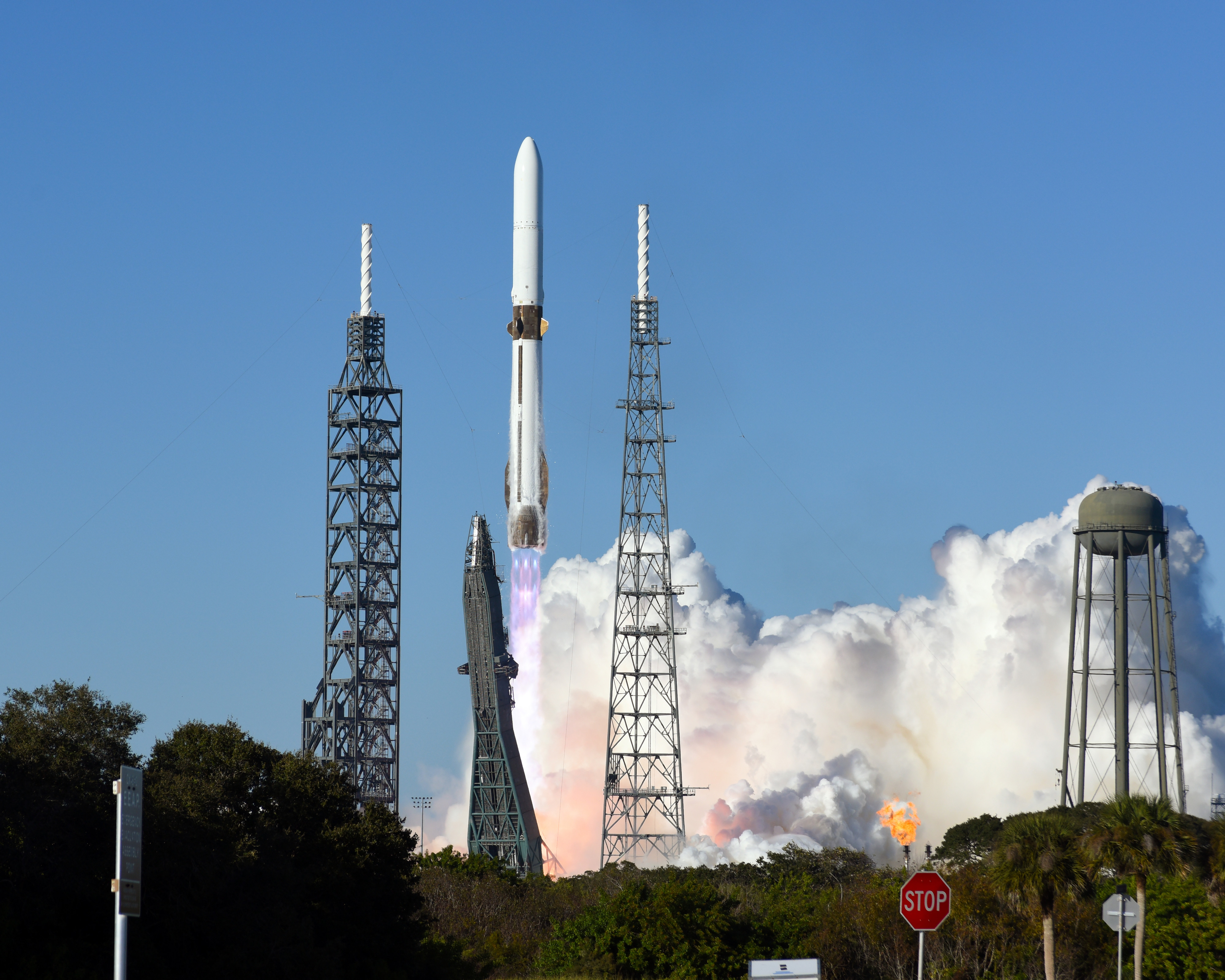 New Glenn爆発でAST SpaceMobile商用サービスが2027年に延期